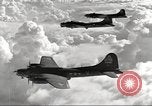 Standbild B-17 Flugzeuge europäische Theater, 1942, aus Sekunde 26 historischem Filmmaterial Videoclip 65675059939