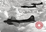 Standbild B-17 Flugzeuge europäische Theater, 1942, aus Sekunde 30 historischem Filmmaterial Videoclip 65675059939
