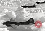 Standbild B-17 Flugzeuge europäische Theater, 1942, aus Sekunde 35 historischem Filmmaterial Videoclip 65675059939