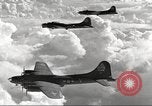 Standbild B-17 Flugzeuge europäische Theater, 1942, aus Sekunde 48 historischem Filmmaterial Videoclip 65675059939