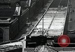 Immagine di Autostrada sopraelevata New York City USA, 1930, secondo 44 filmato di repertorio 65675059948