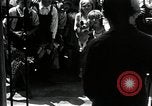 Standbild Elektrotherapie oder Strahlentherapie auf Hunde San Francisco California USA, 1930, aus Sekunde 6 historischem Filmmaterial Videoclip 65675059949
