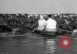 Standbild Lotus Blumen Grass Lakes Illinois USA, 1930, aus Sekunde 32 historischem Filmmaterial Videoclip 65675059950