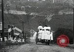 Standbild weibliche Feuerwehrleute Chalfont Pennsylvania USA, 1930, aus Sekunde 13 historischem Filmmaterial Videoclip 65675059952