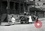 Standbild weibliche Feuerwehrleute Chalfont Pennsylvania USA, 1930, aus Sekunde 20 historischem Filmmaterial Videoclip 65675059952
