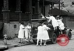 Standbild weibliche Feuerwehrleute Chalfont Pennsylvania USA, 1930, aus Sekunde 29 historischem Filmmaterial Videoclip 65675059952