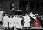 Standbild weibliche Feuerwehrleute Chalfont Pennsylvania USA, 1930, aus Sekunde 30 historischem Filmmaterial Videoclip 65675059952