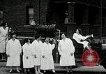 Standbild weibliche Feuerwehrleute Chalfont Pennsylvania USA, 1930, aus Sekunde 34 historischem Filmmaterial Videoclip 65675059952