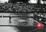 Immagine di Logrolling Longview Washington USA, 1930, secondo 4 filmato di repertorio 65675059954