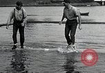 Immagine di Logrolling Longview Washington USA, 1930, secondo 26 filmato di repertorio 65675059954