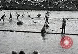 Immagine di Logrolling Longview Washington USA, 1930, secondo 33 filmato di repertorio 65675059954