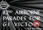 Immagine di Ottantaduesima Airborne Division New York City USA, 1946, secondo 6 filmato di repertorio 65675059956