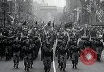 Immagine di Ottantaduesima Airborne Division New York City USA, 1946, secondo 17 filmato di repertorio 65675059956