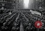 Immagine di Ottantaduesima Airborne Division New York City USA, 1946, secondo 31 filmato di repertorio 65675059956