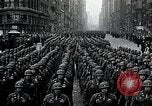Immagine di Ottantaduesima Airborne Division New York City USA, 1946, secondo 32 filmato di repertorio 65675059956