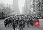 Immagine di Ottantaduesima Airborne Division New York City USA, 1946, secondo 39 filmato di repertorio 65675059956