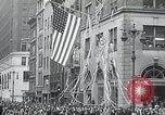 Immagine di Ottantaduesima Airborne Division New York City USA, 1946, secondo 45 filmato di repertorio 65675059956