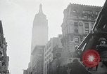 Immagine di Ottantaduesima Airborne Division New York City USA, 1946, secondo 62 filmato di repertorio 65675059956