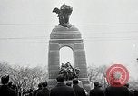 Standbild General Eisenhower Kanada, 1946, aus Sekunde 6 historischem Filmmaterial Videoclip 65675059957