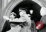 Standbild General Eisenhower Kanada, 1946, aus Sekunde 38 historischem Filmmaterial Videoclip 65675059957