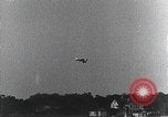 Standbild Captain Falken in Travel Air Geheimnis s Flugzeuge Long Island New York USA, 1931, aus Sekunde 15 historischem Filmmaterial Videoclip 65675059960