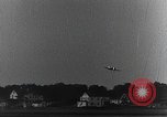 Standbild Captain Falken in Travel Air Geheimnis s Flugzeuge Long Island New York USA, 1931, aus Sekunde 17 historischem Filmmaterial Videoclip 65675059960