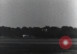 Standbild Captain Falken in Travel Air Geheimnis s Flugzeuge Long Island New York USA, 1931, aus Sekunde 19 historischem Filmmaterial Videoclip 65675059960