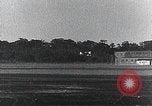 Standbild Captain Falken in Travel Air Geheimnis s Flugzeuge Long Island New York USA, 1931, aus Sekunde 20 historischem Filmmaterial Videoclip 65675059960