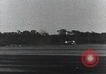 Standbild Captain Falken in Travel Air Geheimnis s Flugzeuge Long Island New York USA, 1931, aus Sekunde 23 historischem Filmmaterial Videoclip 65675059960