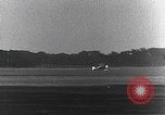 Standbild Captain Falken in Travel Air Geheimnis s Flugzeuge Long Island New York USA, 1931, aus Sekunde 25 historischem Filmmaterial Videoclip 65675059960