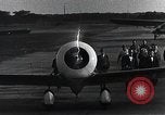 Standbild Captain Falken in Travel Air Geheimnis s Flugzeuge Long Island New York USA, 1931, aus Sekunde 33 historischem Filmmaterial Videoclip 65675059960
