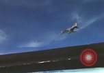 Standbild F-4B Flugzeuge South China Sea, 1967, aus Sekunde 47 historischem Filmmaterial Videoclip 65675059972