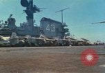 Standbild USS Coral Sea (CVA-43) South China Sea, 1965, aus Sekunde 4 historischem Filmmaterial Videoclip 65675059975