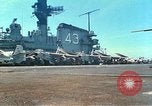 Standbild USS Coral Sea (CVA-43) South China Sea, 1965, aus Sekunde 13 historischem Filmmaterial Videoclip 65675059975