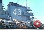 Standbild USS Coral Sea (CVA-43) South China Sea, 1965, aus Sekunde 30 historischem Filmmaterial Videoclip 65675059975