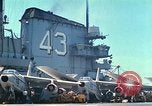 Standbild USS Coral Sea (CVA-43) South China Sea, 1965, aus Sekunde 34 historischem Filmmaterial Videoclip 65675059975