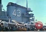 Standbild USS Coral Sea (CVA-43) South China Sea, 1965, aus Sekunde 35 historischem Filmmaterial Videoclip 65675059975