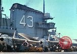 Standbild USS Coral Sea (CVA-43) South China Sea, 1965, aus Sekunde 40 historischem Filmmaterial Videoclip 65675059975