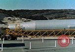 Standbild Atlas Rakete Vandenberg AFB, California United States USA, 1959, aus Sekunde 18 historischem Filmmaterial Videoclip 65675059982
