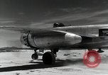 Image B-25H plans Mitchell Utah Dugway Proving Ground USA, 1945, de la seconde 18 séquences d'archives historiques vidéo 65675059994