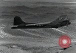 Standbild B-17E Flying Fortress Utah Dugway Proving Ground USA, 1945, aus Sekunde 32 historischem Filmmaterial Videoclip 65675059996