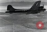 Standbild B-17E Flying Fortress Utah Dugway Proving Ground USA, 1945, aus Sekunde 45 historischem Filmmaterial Videoclip 65675059996