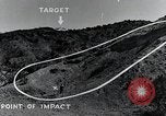 Standbild Bomben und Raketen Explosionen Utah Dugway Proving Ground USA, 1945, aus Sekunde 37 historischem Filmmaterial Videoclip 65675059997