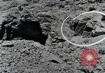 Standbild Bomben und Raketen Explosionen Utah Dugway Proving Ground USA, 1945, aus Sekunde 40 historischem Filmmaterial Videoclip 65675059997