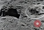 Standbild Bomben und Raketen Explosionen Utah Dugway Proving Ground USA, 1945, aus Sekunde 45 historischem Filmmaterial Videoclip 65675059997