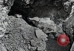 Standbild Bomben und Raketen Explosionen Utah Dugway Proving Ground USA, 1945, aus Sekunde 50 historischem Filmmaterial Videoclip 65675059997