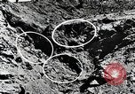 Standbild Bomben und Raketen Explosionen Utah Dugway Proving Ground USA, 1945, aus Sekunde 56 historischem Filmmaterial Videoclip 65675059997