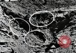 Standbild Bomben und Raketen Explosionen Utah Dugway Proving Ground USA, 1945, aus Sekunde 59 historischem Filmmaterial Videoclip 65675059997