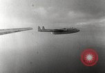 Standbild C-119 Flying Boxcar Seoul Korea, 1952, aus Sekunde 17 historischem Filmmaterial Videoclip 65675060000