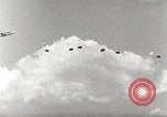 Standbild C-119 Flying Boxcar Seoul Korea, 1952, aus Sekunde 52 historischem Filmmaterial Videoclip 65675060000
